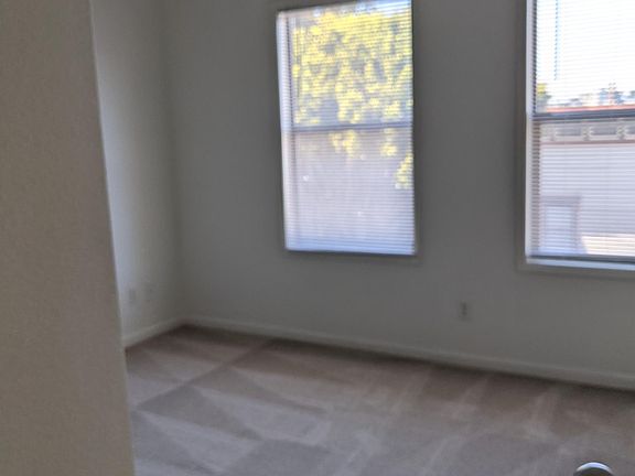 4th image of 3211 24th St