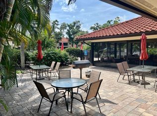 5769 Gardens Dr, Sarasota, FL 34243