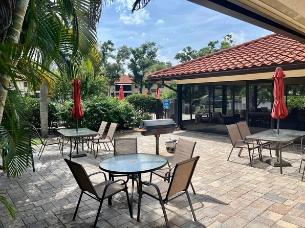 5769 Gardens Dr, Sarasota, FL