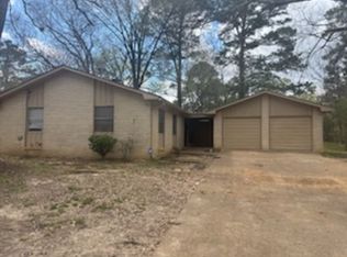 5866 Kinder Dr, Jackson, MS 39211