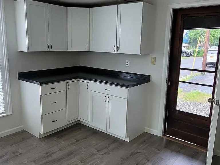 Kitchen and rear entry