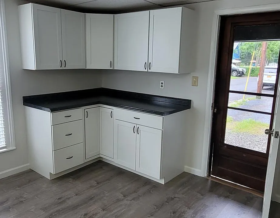 Kitchen and rear entry