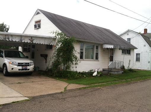 1st image of 203 Cherry St
