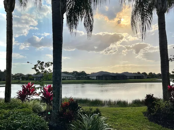 19980 Barletta Ln Unit 915, Estero, FL 33928