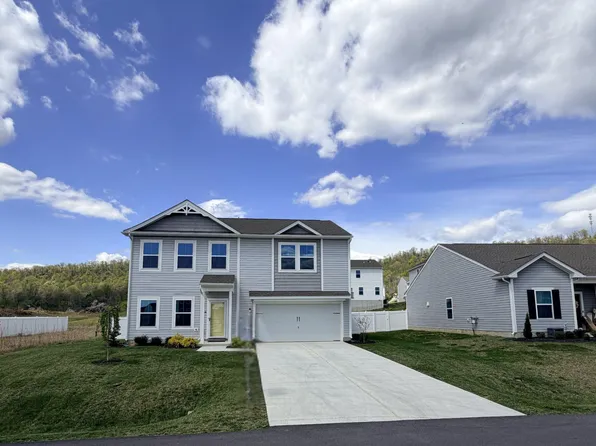 154 Diving Scaup Rd, Hedgesville, WV 25427