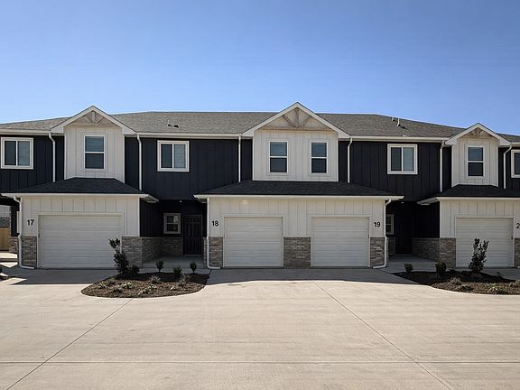 5th image of 10601 NW 23rd St #23