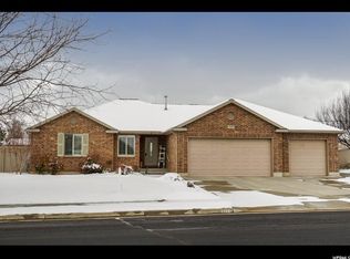 1388 N 1350 W, Clinton, UT 84015