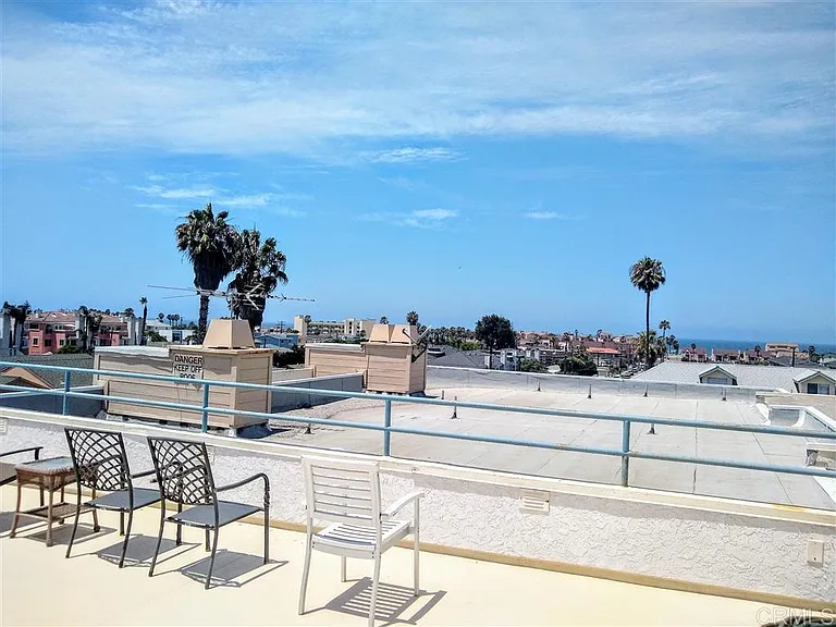 roof top access to enjoy the view of Imperial Beach