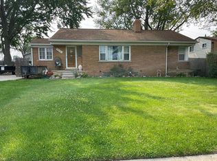 33135 Garfield Rd, Fraser, MI 48026