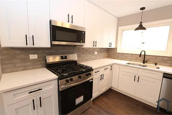 1413 W 112th Pl — Photo 11