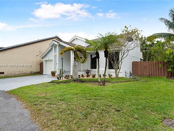 3rd image of 9587 SW 148th Avenue Cir S #9587