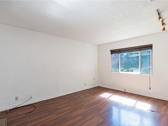 4th image of 309 & 311 15th St