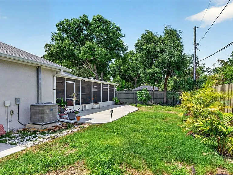 4420 Porpoise Dr SE — Photo 27