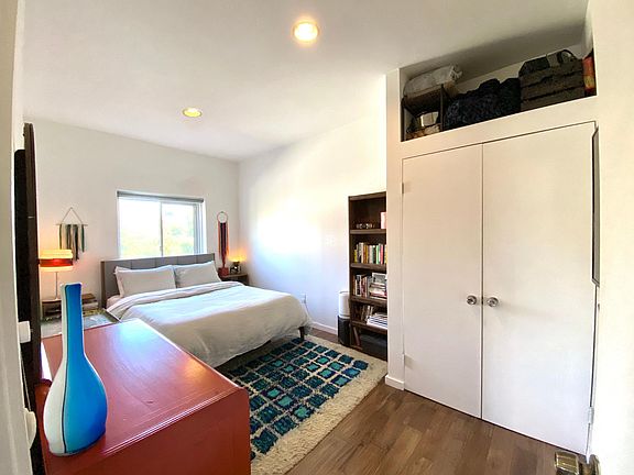 5th image of 2516 Kent St APT 10