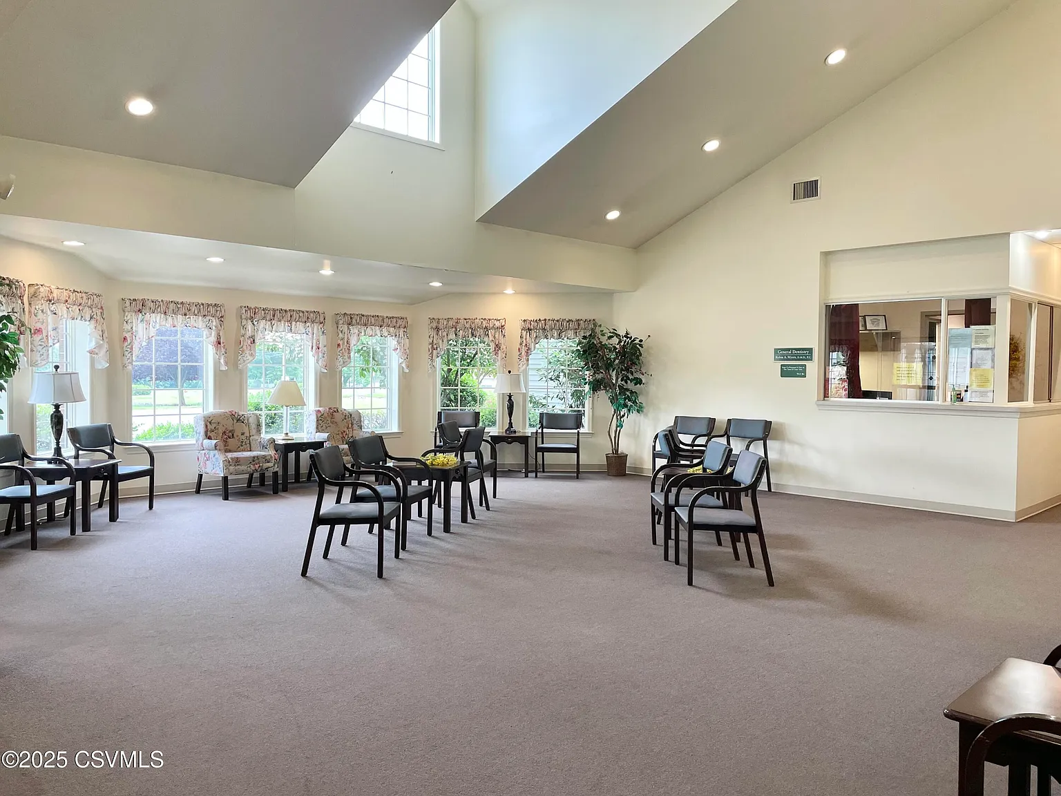 Studio, 3195 sqft, $4,300 — Photo 3