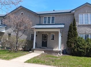 11 Silver Maple Cres, Barrie, ON L4N0Y4