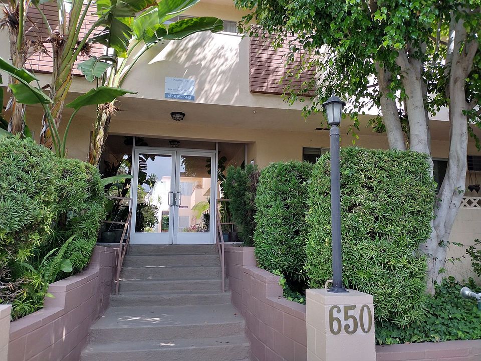1st image of 650 Westmount Dr APT 107