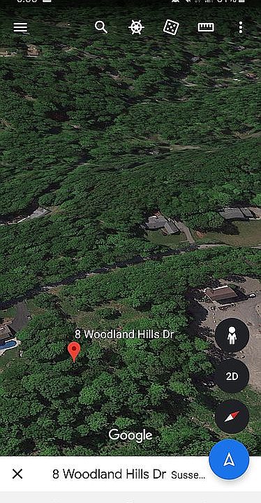 2nd image of 8 Woodlands Hill Dr