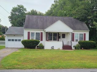 2057 Chepstow Rd, Schenectady, NY 12303