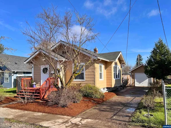2246 4th St NE, Salem, OR 97301