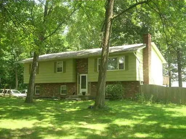 12 Whitney Ln, Montgomery, NY 12549