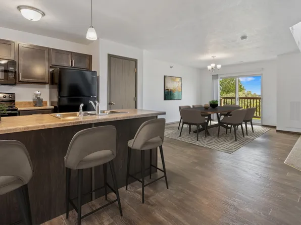 The Overture on Cliff