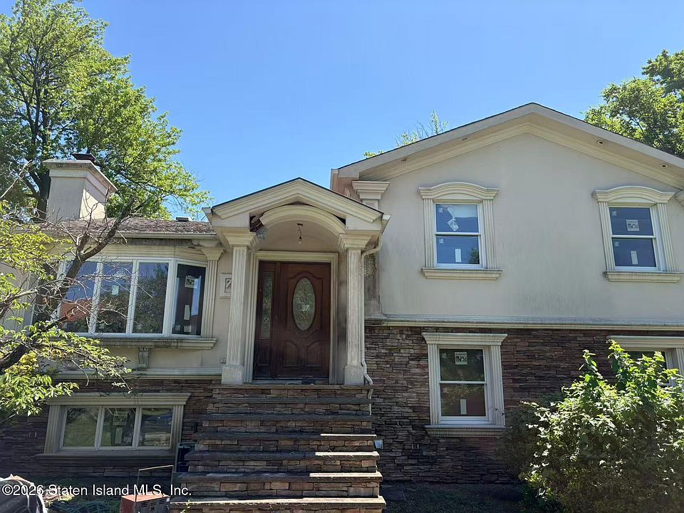 1st image of 79 Bloomingdale Rd