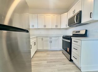 3218 West St, Oakland, CA