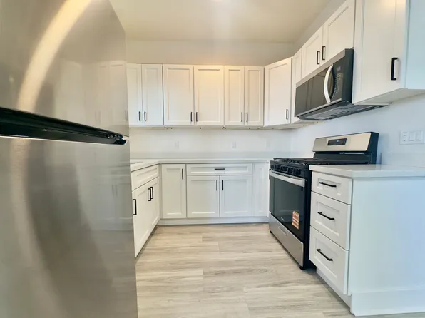 3218 West St, Oakland, CA 94608