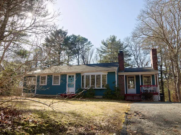 29 Cove Road, Forestdale, MA 02644