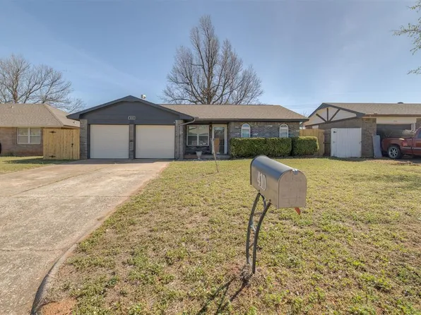 410 S Meadow Ln, Mustang, OK 73064