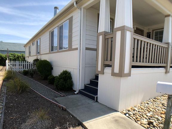 2nd image of 5770 Winfield Blvd #158