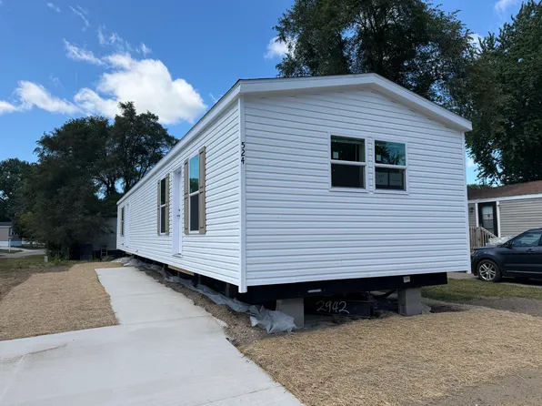524 Lanier #47, South Lyon, MI 48178