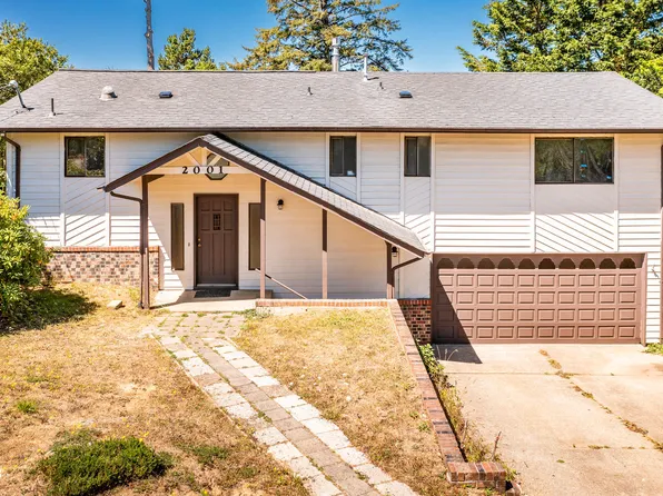 2001 NW Nye St, Newport, OR 97365