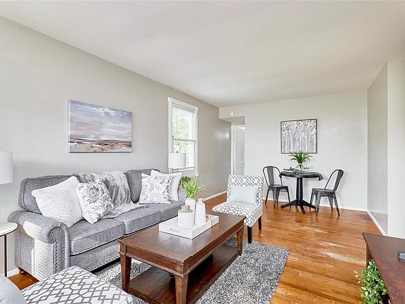 5th image of 3763 Wright Ave