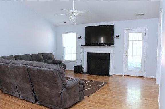 2nd image of 2439 Pepperstone Dr