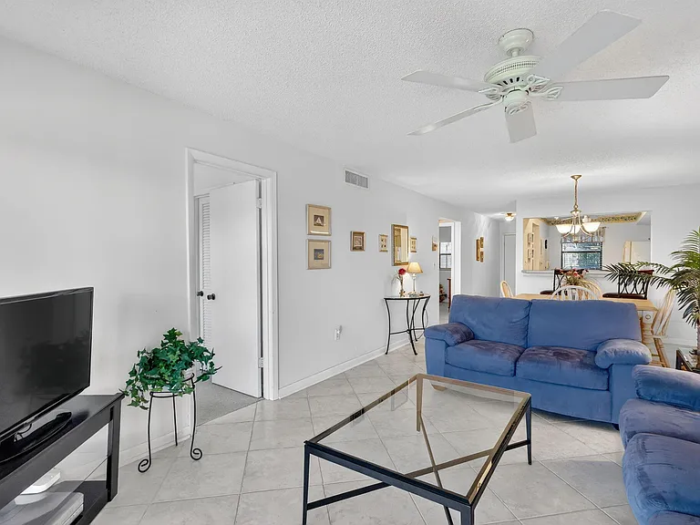 7410 S Ocean Dr #109 — Photo 9