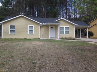 6400 Emerald Pointe Cir, College Park, GA 30349
