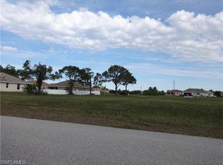 339 NE 29th Ter, Cape Coral, FL 33909