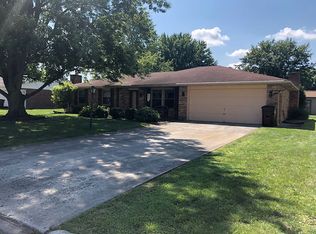 1378 Chippewa Dr, Greenville, OH 45331