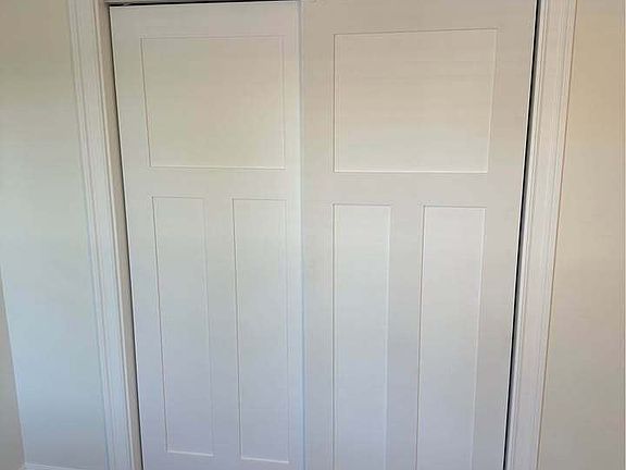 4th image of 309 Flanders Rd #2