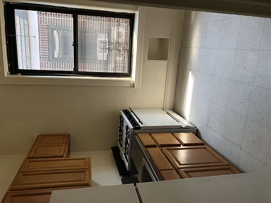 Rented by First Executive Realty Inc | media 3