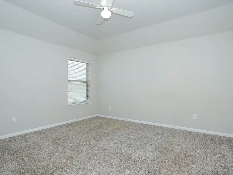 14120 Sand Ridge Ct — Photo 33