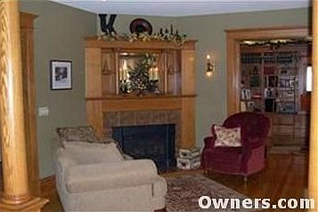 Family Room w/new gas fireplace insert