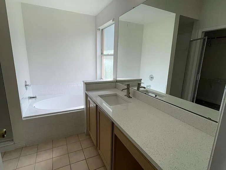 8231 Fort Thomas Way — Photo 19
