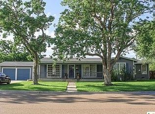 1704 Morningside St, Victoria, TX 77901