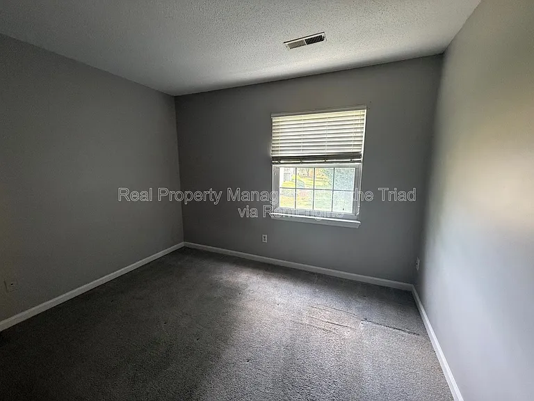 5661 Hornaday Rd #G — Photo 8