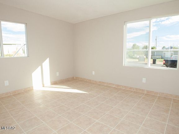 2nd image of 616 Santa Cruz Dr