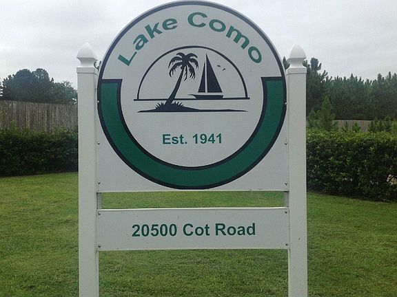 Lake Como Sign
