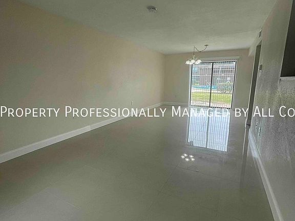 5th image of 1836 Crystal Grove Dr #104